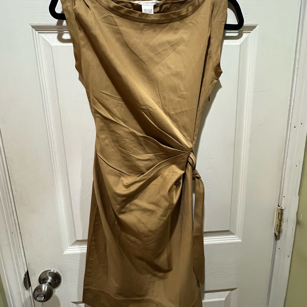 Diane von Furstenberg DVF Della Bronze Faux Wrap Dress. Size 0 - Picture 6 of 13